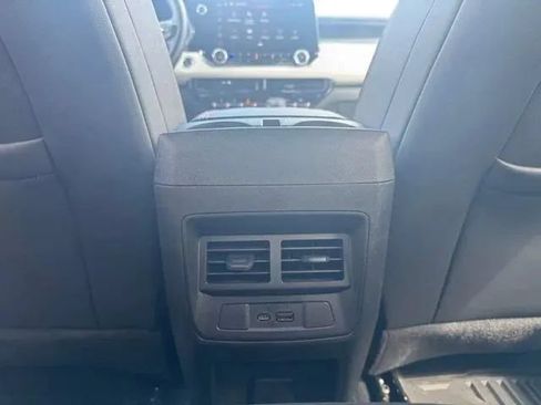 Used 2024 GMC Canyon AT4X w/ AT4X AEV Edition AWD/4WD image 19