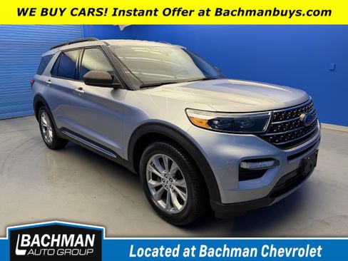 Used 2020 Ford Explorer XLT w/ Equipment Group 202A RWD image 1