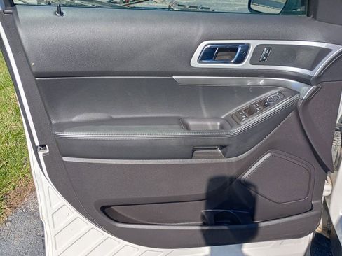 Used 2012 Ford Explorer XLT AWD/4WD image 11