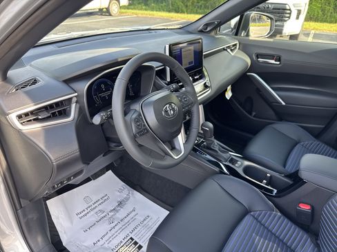New 2025 Toyota Corolla Cross AWD Hybrid w/ Convenience Package image 15