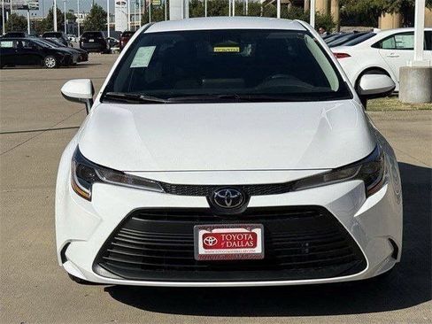New 2026 Toyota Corolla LE image 8