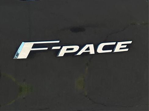 Used 2019 Jaguar F-PACE Prestige AWD/4WD image 30