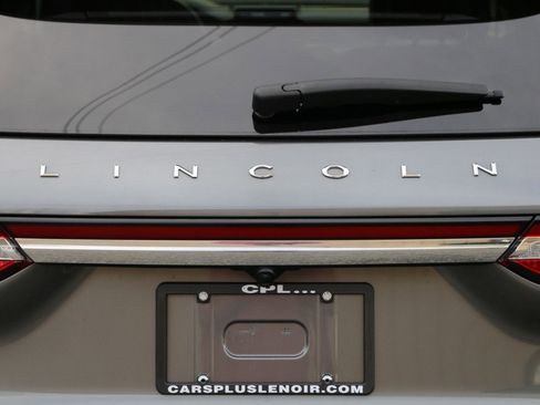 Used 2021 Lincoln Corsair Reserve w/ Equipment Group 201A image 5