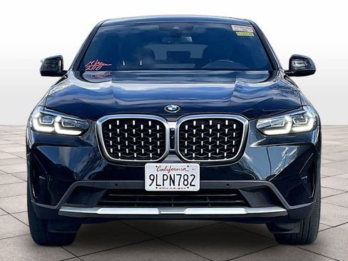 Used 2024 BMW X4 xDrive30i image 3