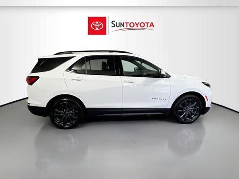 Used 2024 Chevrolet Equinox RS w/ RS Leather Package image 2