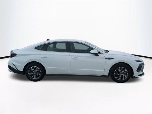 New 2026 Hyundai Sonata Blue image 4