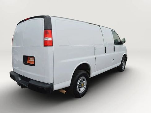 Used 2021 Chevrolet Express 2500 Regular Van 3D w/ Driver Convenience Package image 6