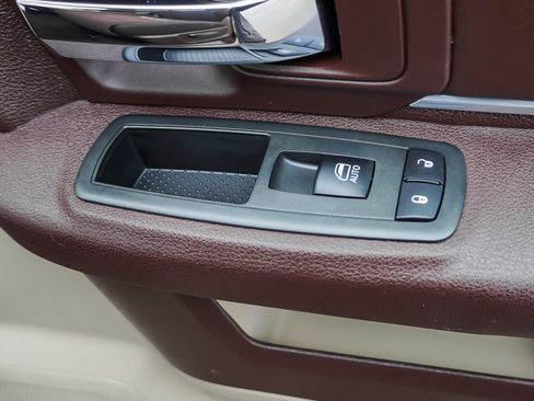 Used 2014 RAM 1500 Big Horn image 25