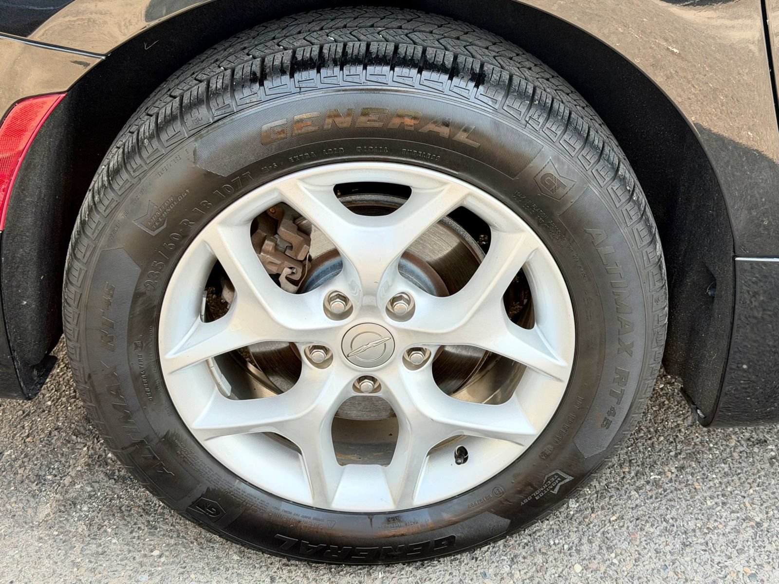 Used 2020 Chrysler Pacifica Touring w/ Tire & Wheel Group FWD image 56
