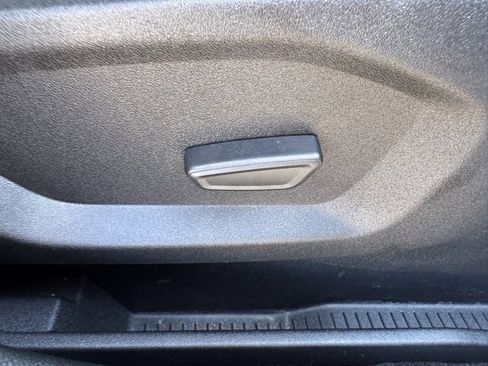 Used 2023 Ford Edge SEL w/ Convenience Package image 37