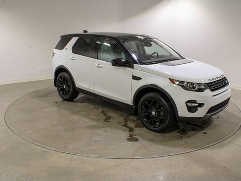 Used 2018 Land Rover Discovery Sport HSE image 7