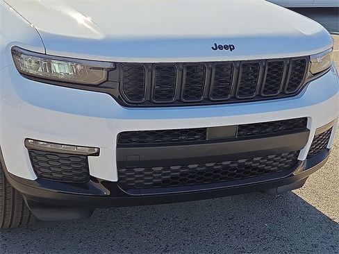 New 2025 Jeep Grand Cherokee L Limited image 7