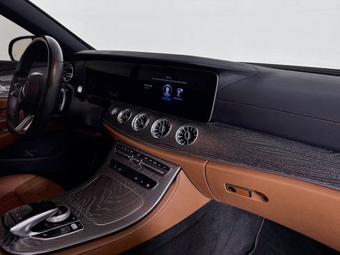Used 2022 Mercedes-Benz E 450 4MATIC Cabriolet image 42