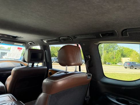 Used 2015 INFINITI QX80 4WD w/ Limited Package image 22