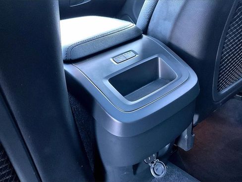 Certified 2024 Volvo XC60 B5 Plus w/ Climate Package image 10