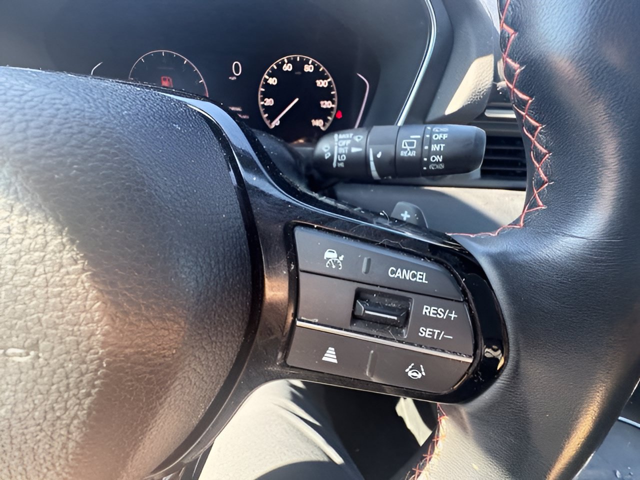 Used 2023 Honda Pilot Sport image 21