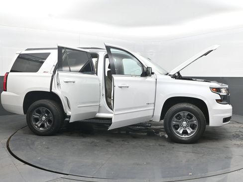 Used 2018 Chevrolet Tahoe LT image 45