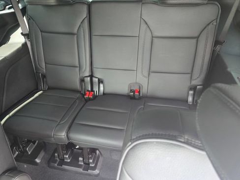 Used 2026 GMC Yukon Denali w/ Sun & Power Step Package RWD image 11
