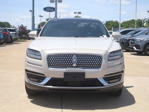 Used 2019 Lincoln Nautilus Reserve AWD/4WD image 3
