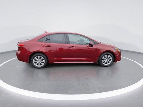 Certified 2025 Toyota Corolla LE image 11