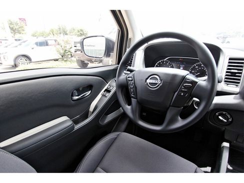 Certified 2024 Nissan Frontier SV w/ Technology Package image 6
