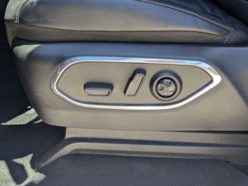 Used 2022 Jeep Wagoneer Series II AWD/4WD image 22