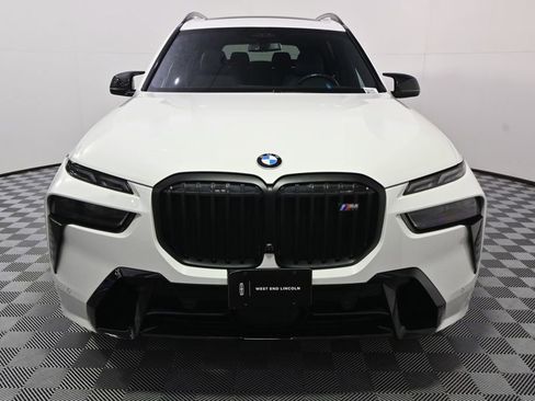 Used 2024 BMW X7 M60i image 10