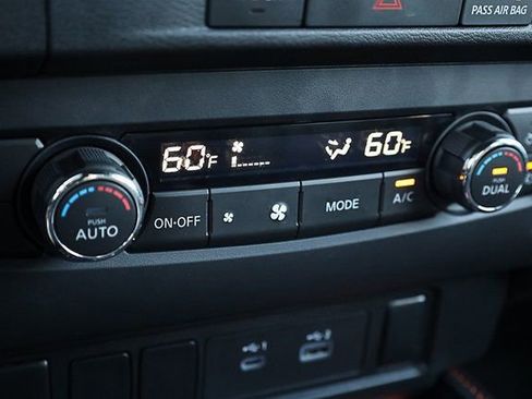 Used 2024 Nissan Frontier PRO-4X w/ Off-Road Protection Package image 15