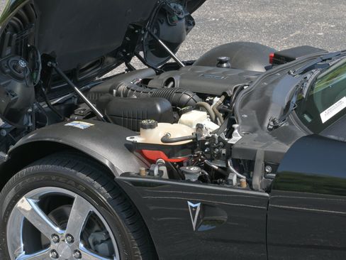 Used 2006 Pontiac Solstice Convertible w/ Premium Package RWD image 8