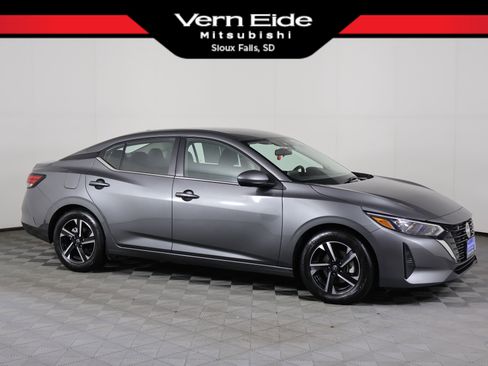 Used 2024 Nissan Sentra SV image 1