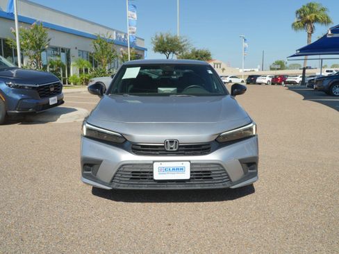Used 2023 Honda Civic Sport image 2