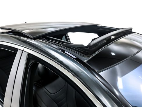 Used 2019 Mercedes-Benz S 560 Sedan image 22