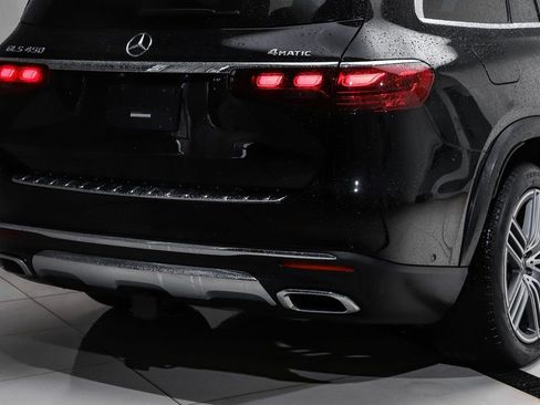New 2026 Mercedes-Benz GLS 450 4MATIC image 4