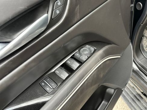 Used 2024 Cadillac Escalade V AWD/4WD image 11