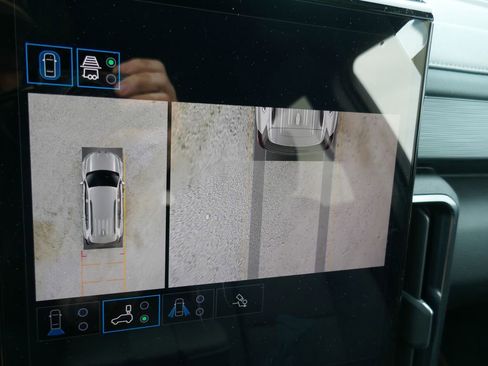 New 2026 GMC Acadia AT4 AWD/4WD image 28