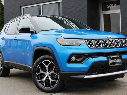 Used 2024 Jeep Compass Limited AWD/4WD image 1