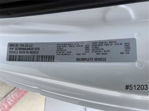 Used 2021 RAM 5500 Tradesman image 15