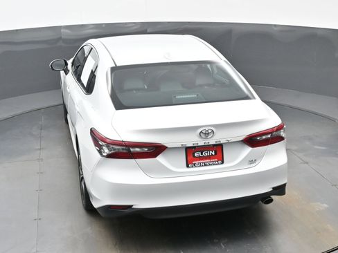 Used 2023 Toyota Camry XLE image 40