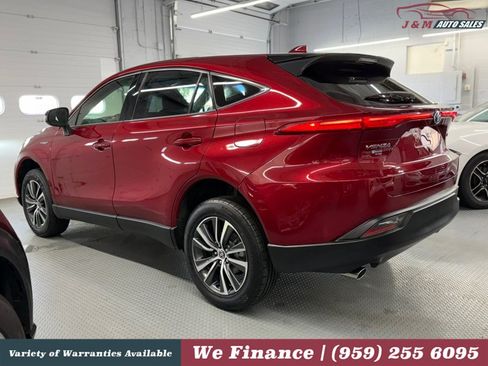 Used 2021 Toyota Venza LE w/ Carpet Mat Package (TMS) AWD/4WD image 11