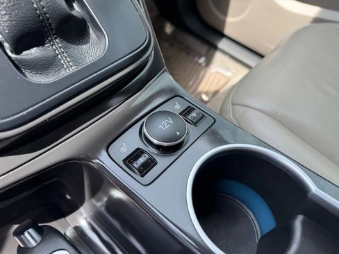 Used 2016 Ford Escape Titanium image 18