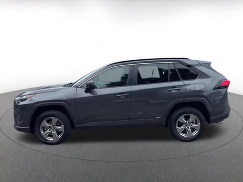 Used 2024 Toyota RAV4 LE AWD/4WD image 7