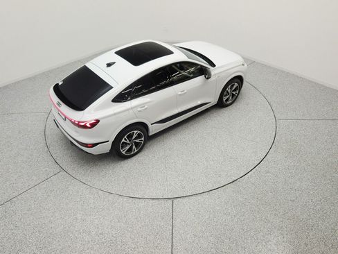 New 2027 Audi Q6 e-tron Premium Plus AWD/4WD image 13