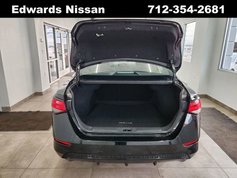 Used 2025 Nissan Sentra S image 8