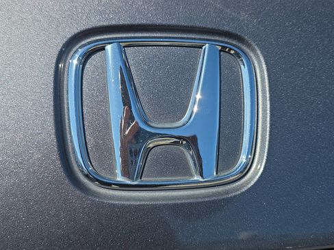 Used 2018 Honda Civic EX-T image 10