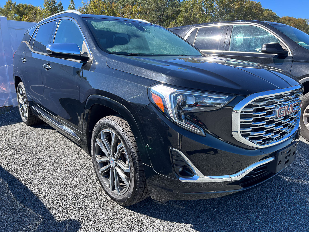 Used 2018 GMC Terrain Denali w/ Advanced Safety Package AWD/4WD image 8