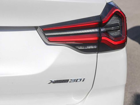 Used 2024 BMW X3 xDrive30i image 7