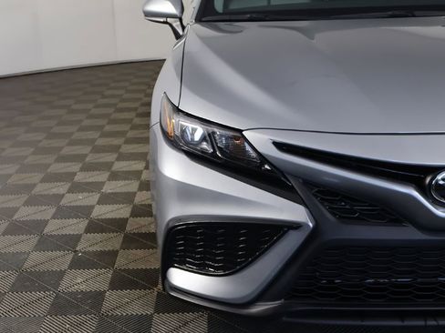 Used 2023 Toyota Camry SE image 10