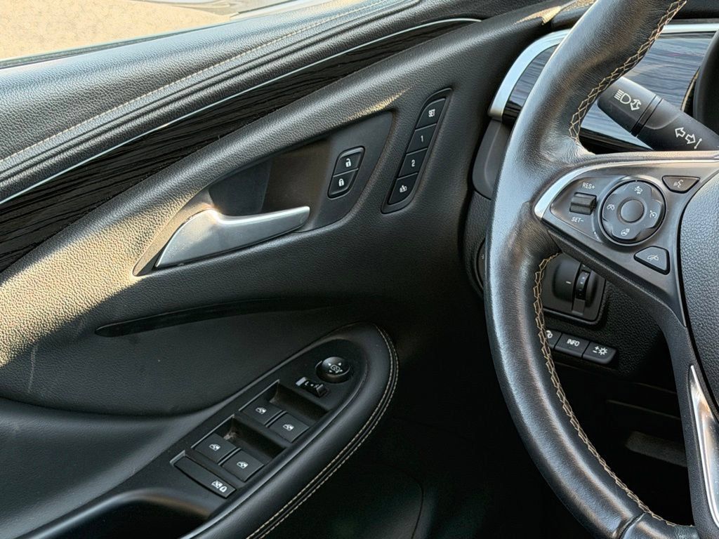 Used 2016 Buick Envision Premium AWD/4WD image 13