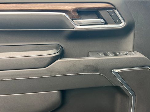 Used 2024 Chevrolet Silverado 1500 RST w/ Z71 Off-Road Package image 11