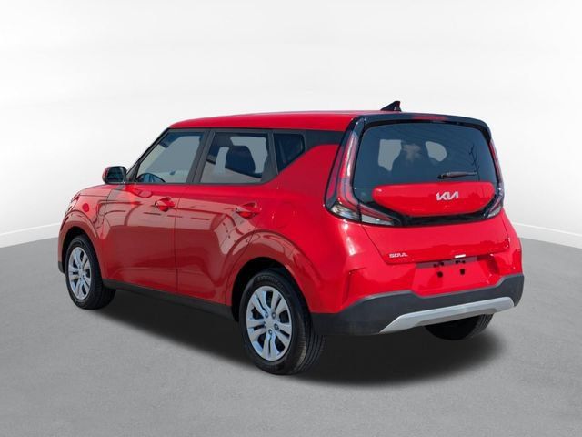 Used 2024 Kia Soul LX FWD image 4